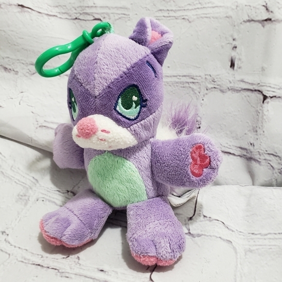 Wuggle Pets Clever Raccoon Backpack Keychain Clip Plush 6" Purple Embroidered - Picture 3 of 7